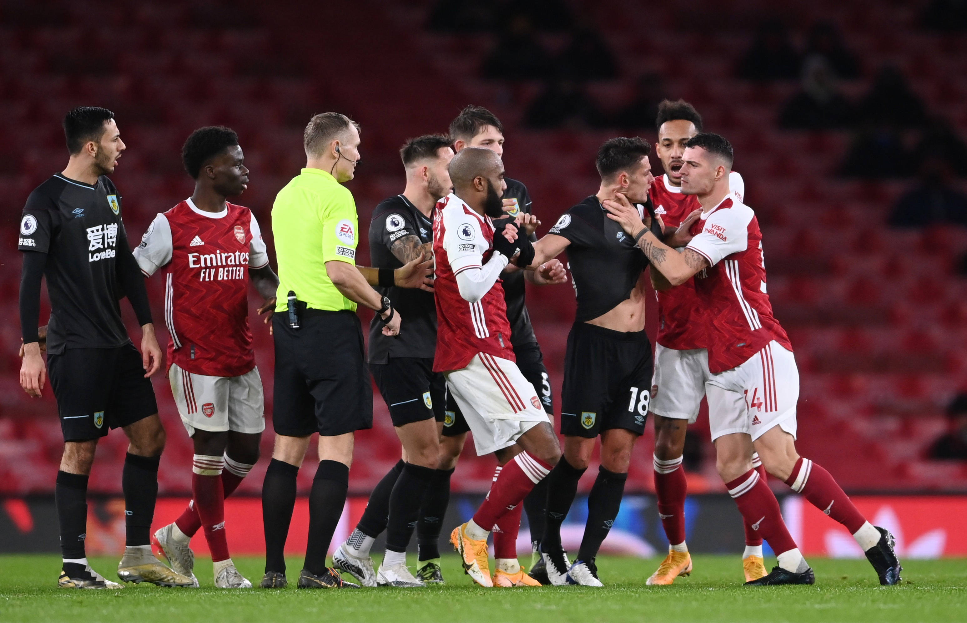 更多是对球 更多是对球